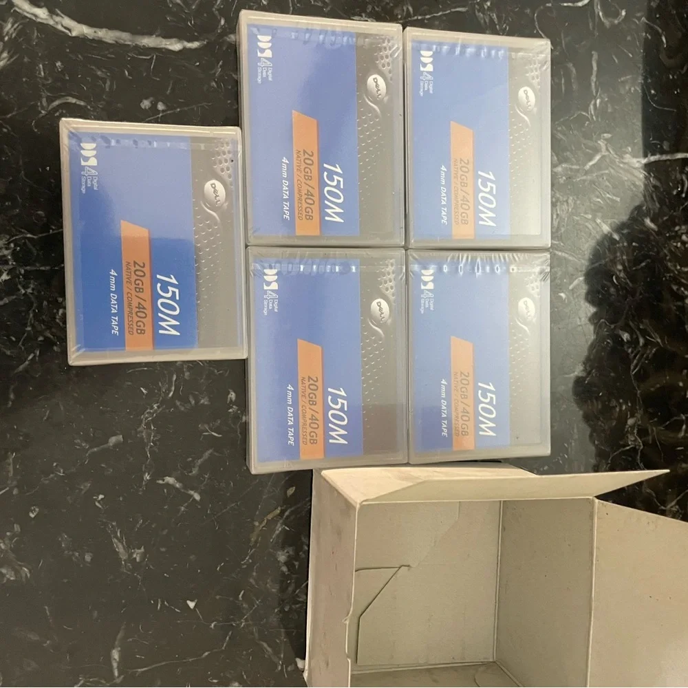 NEW Dell 150M 20/40GB DDS-4 4mm Data Tape DP/N 09W083 Lot Of 5